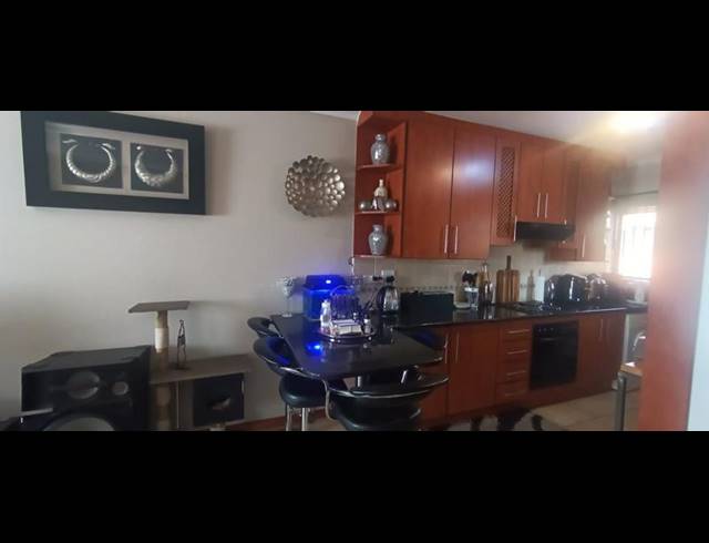 2 BEDROOM TOWNHOUSE FOR SALE IN ELEADAH